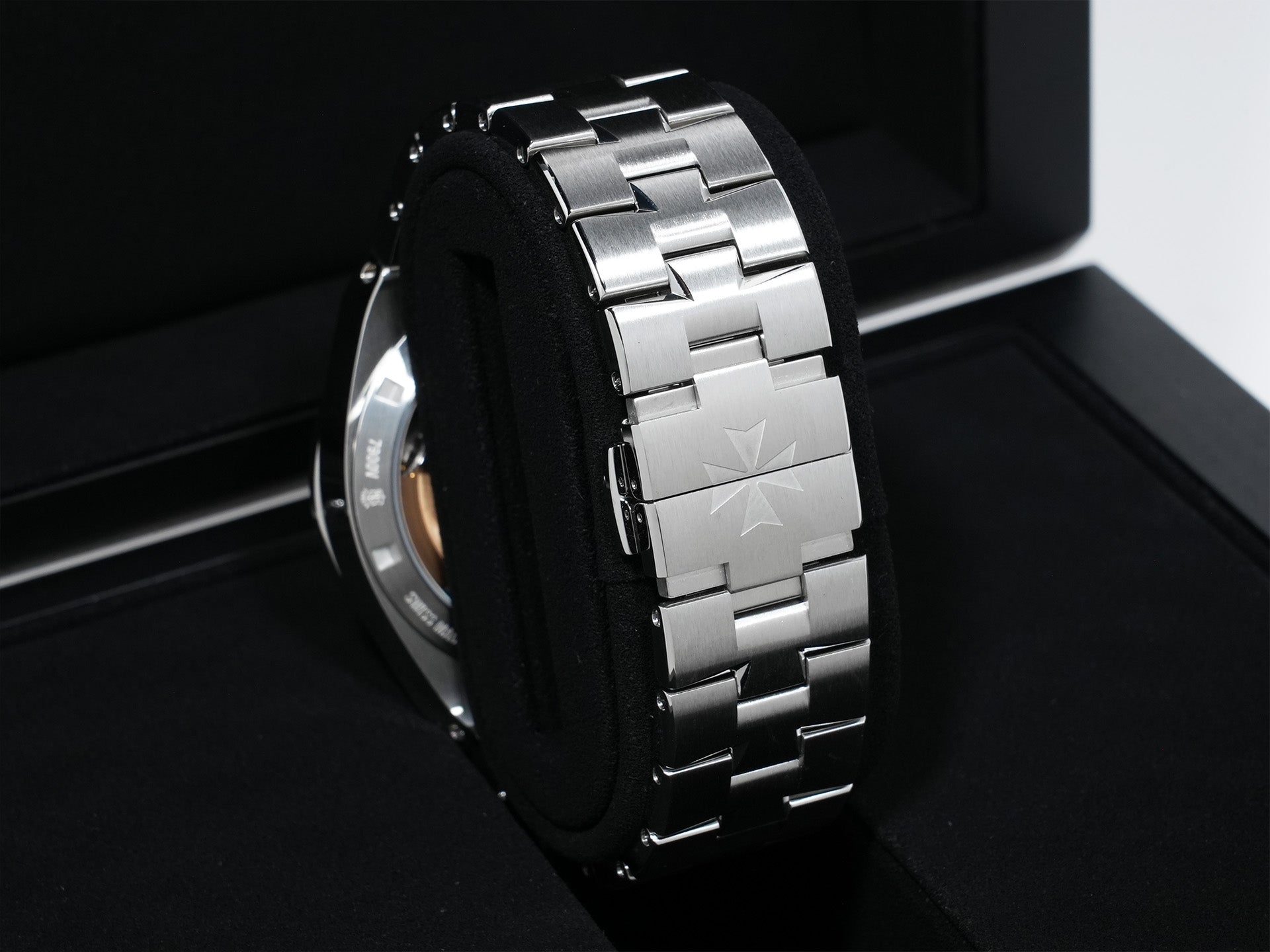 ヴァシュロンコンスタンタン オーヴァーシーズ デュアルタイム Ref.7900V/110A-B333 ステンレススチール シルバー文字盤 極美品 mamsi2bt