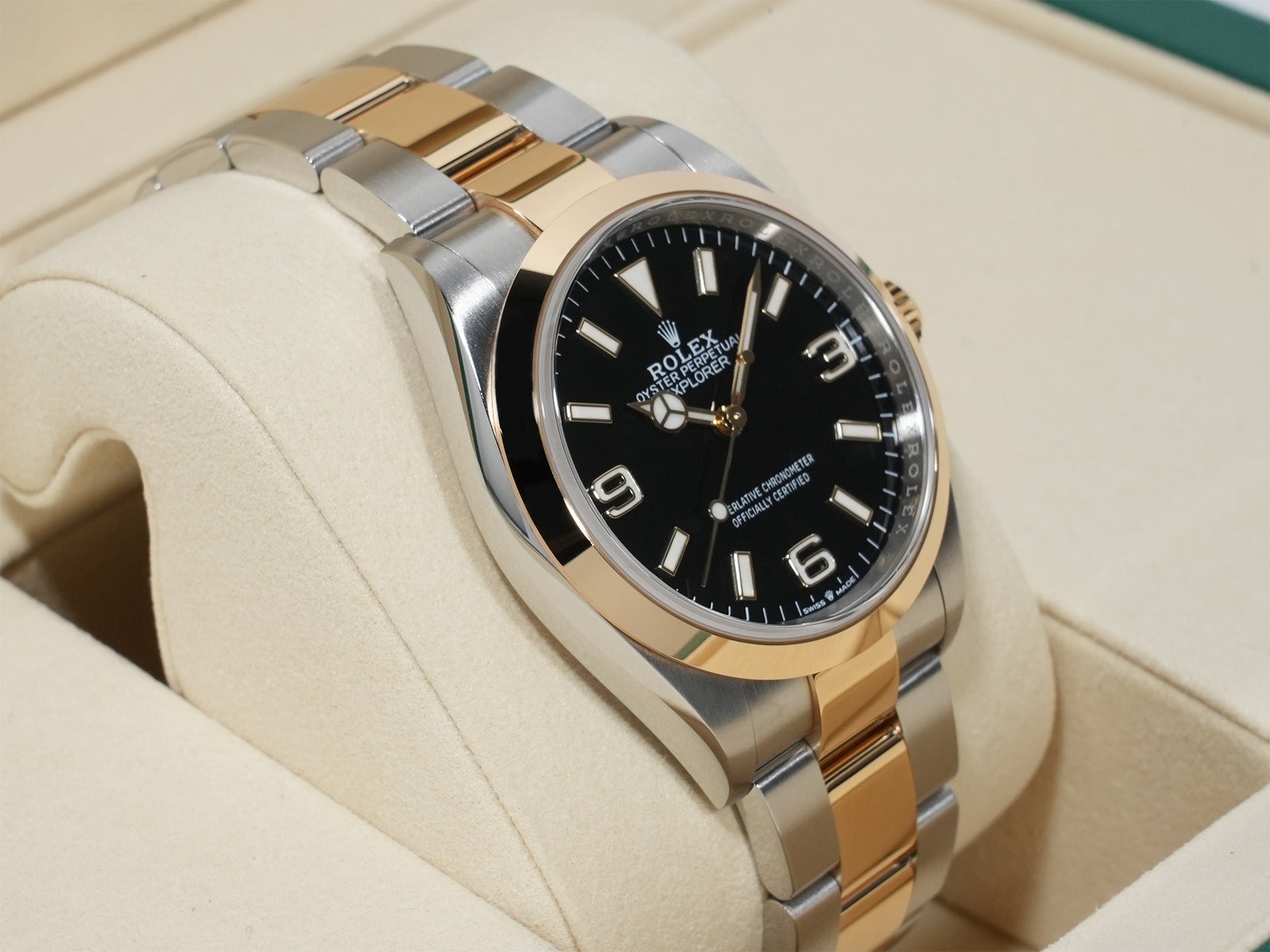 ロレックス エクスプローラー36 Ref.124273 ステンレススチール/イエローゴールド ブラック文字盤 オイスターブレスレット 極美品 jn37i798