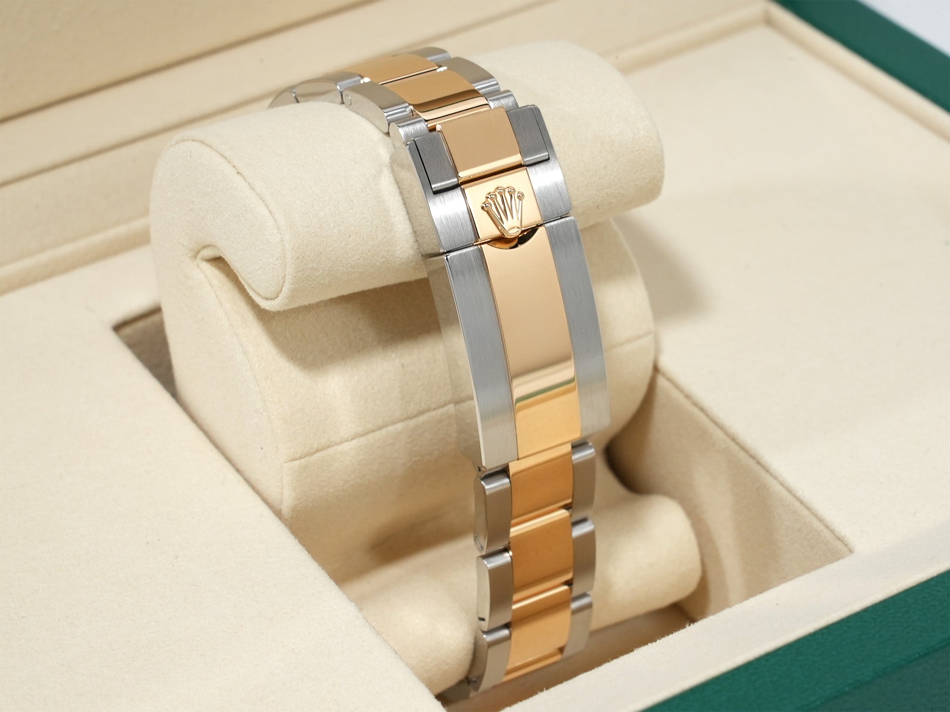 ロレックス エクスプローラー36 Ref.124273 ステンレススチール/イエローゴールド ブラック文字盤 オイスターブレスレット 極美品 jn37i798