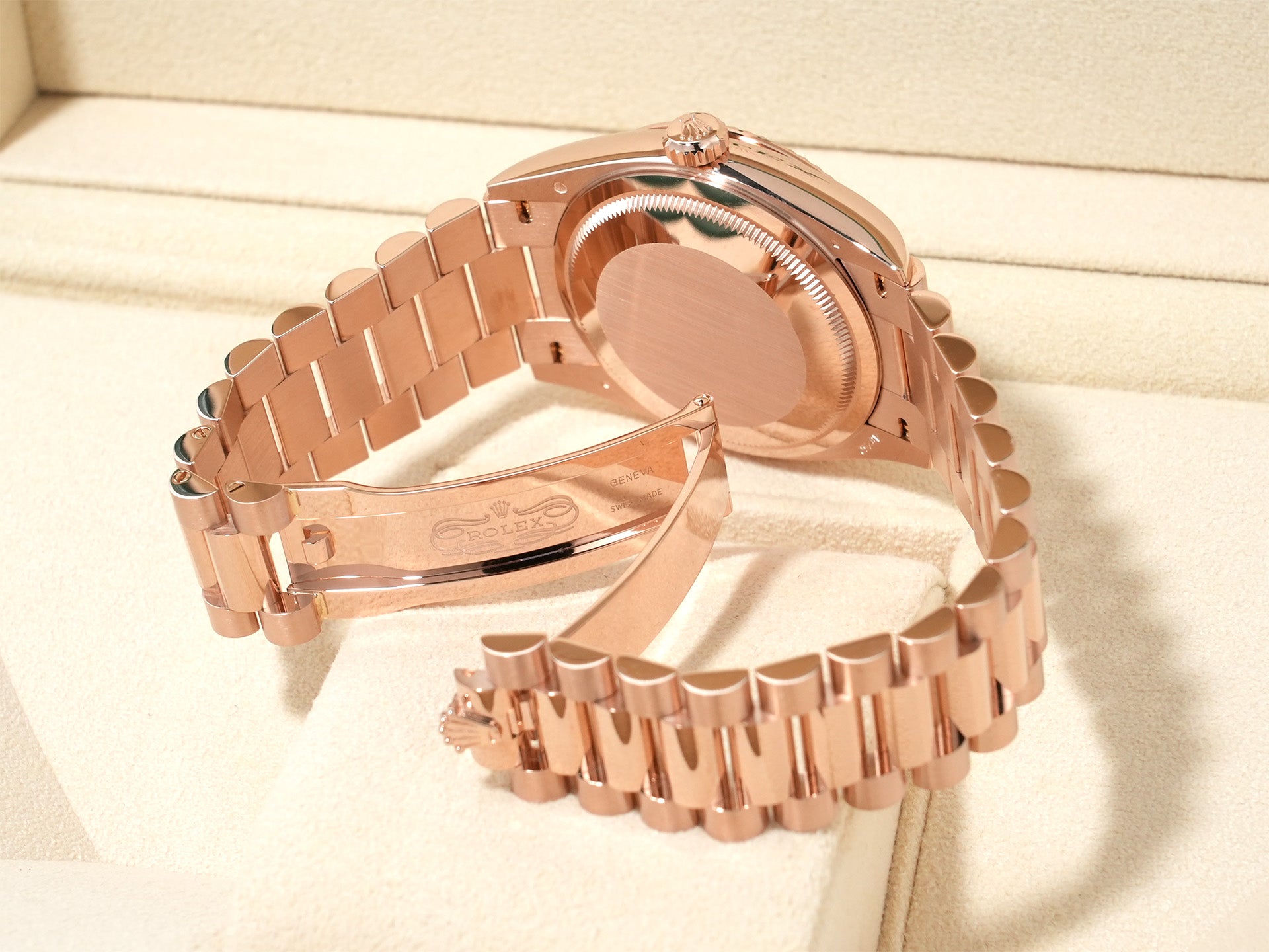 Rolex Day-Date 36 Ref. 128235 Everose Gold Blue-Green Dial Excellent Condition gyqhq4a7