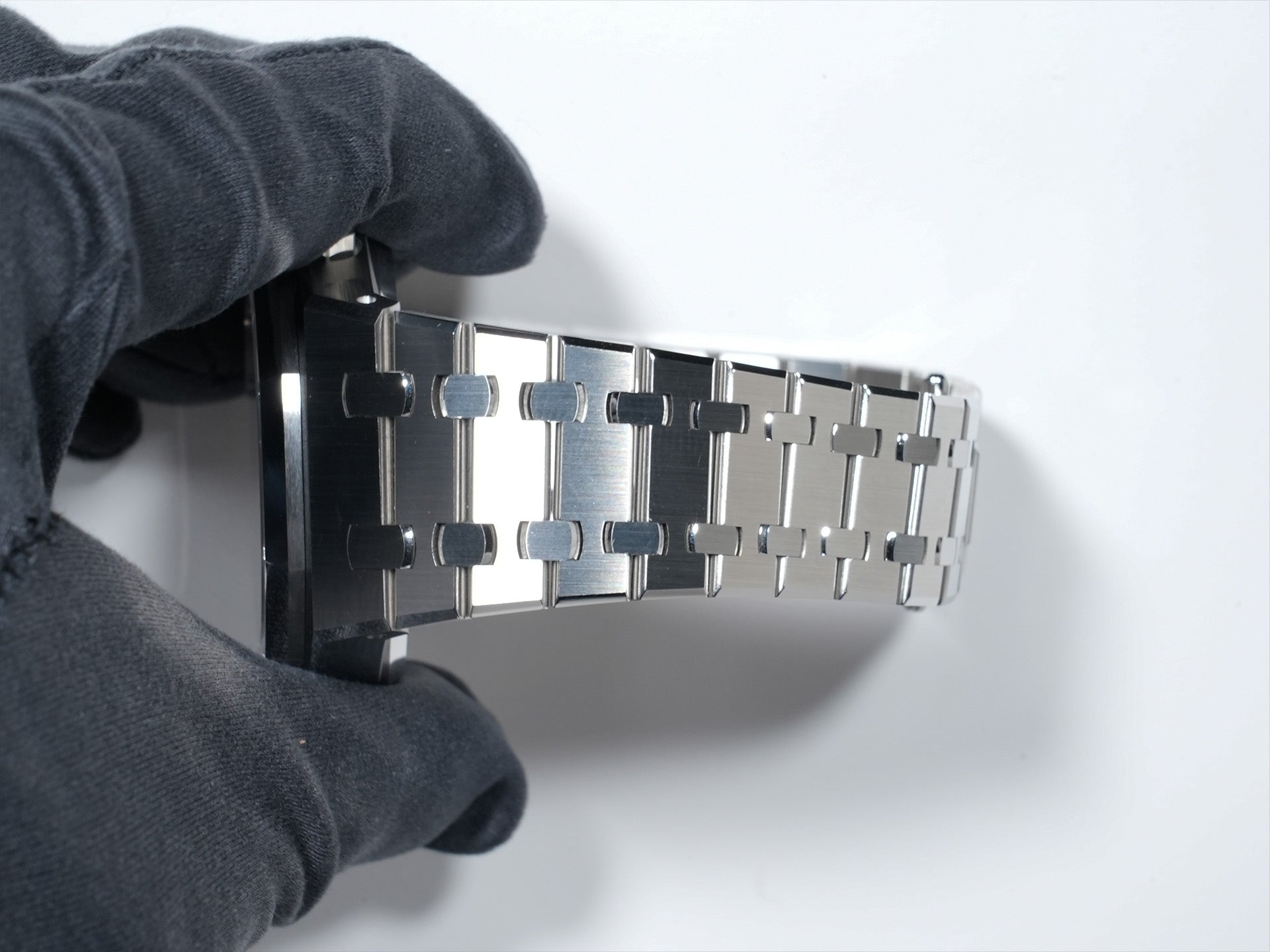 オーデマピゲ ロイヤルオーク クロノグラフ 50周年記念 Ref.26240ST.OO.1320ST.02 ステンレススチール ブラック文字盤 美中古 fj6963ca