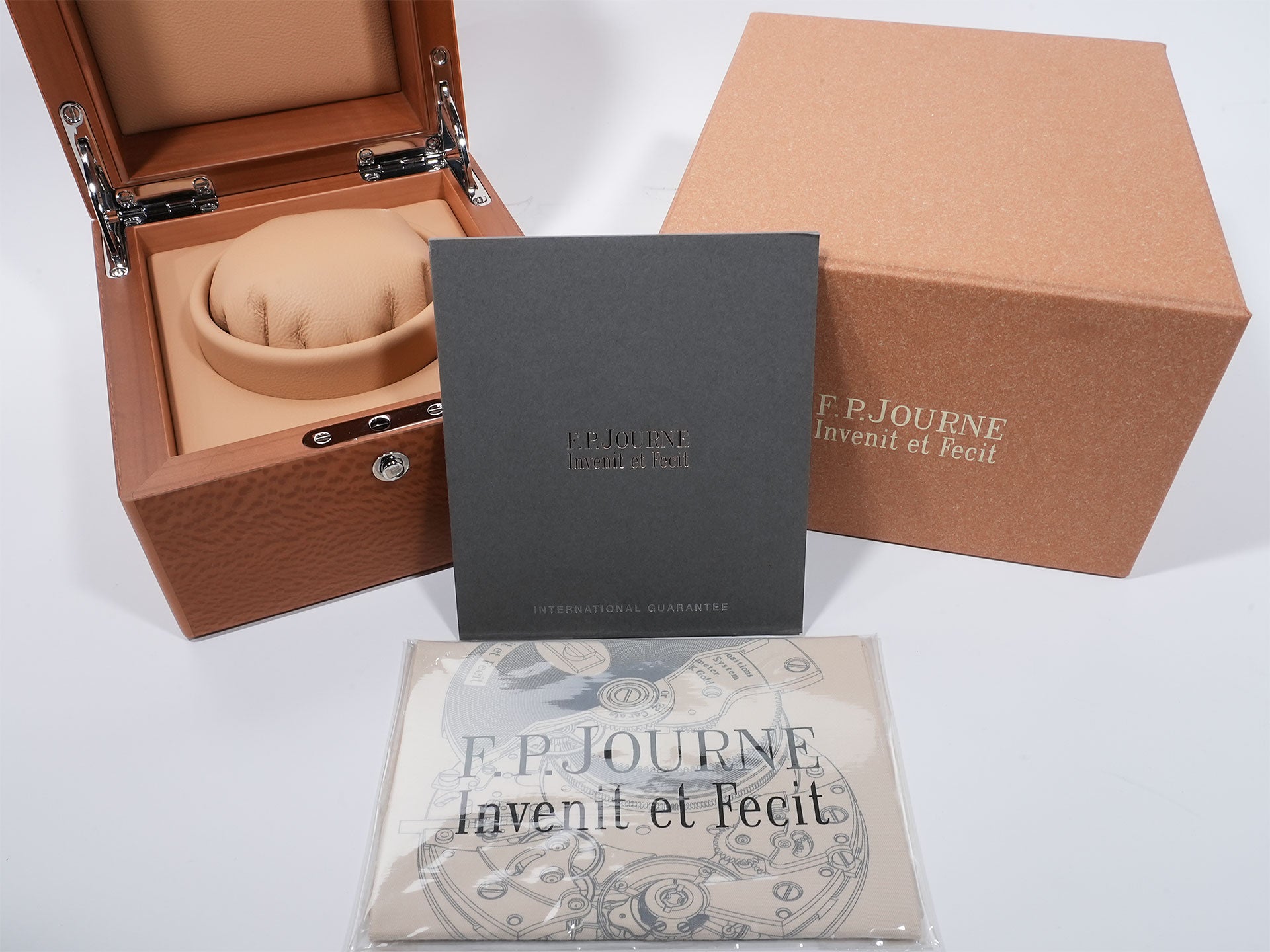 F.P.ジュルヌ オクタ リュヌ Ref.- プラチナ ホワイトゴールド文字盤 中古 b5jgf2z7