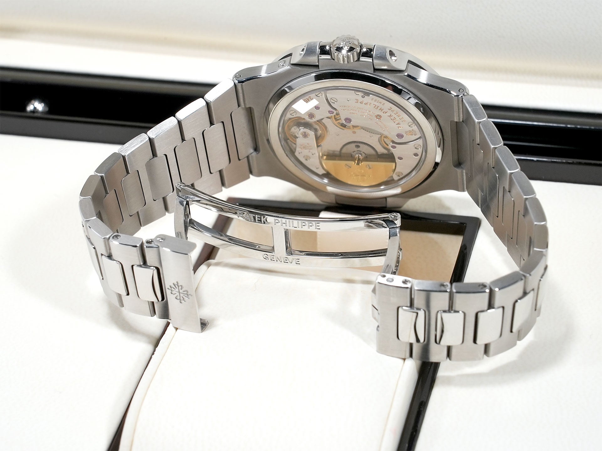 パテックフィリップ ノーチラス プチコンプリケーション TIFFANY＆CO. Ref.5712/1A-001 ステンレススチール ブルー文字盤 中古 ypbg8vpd