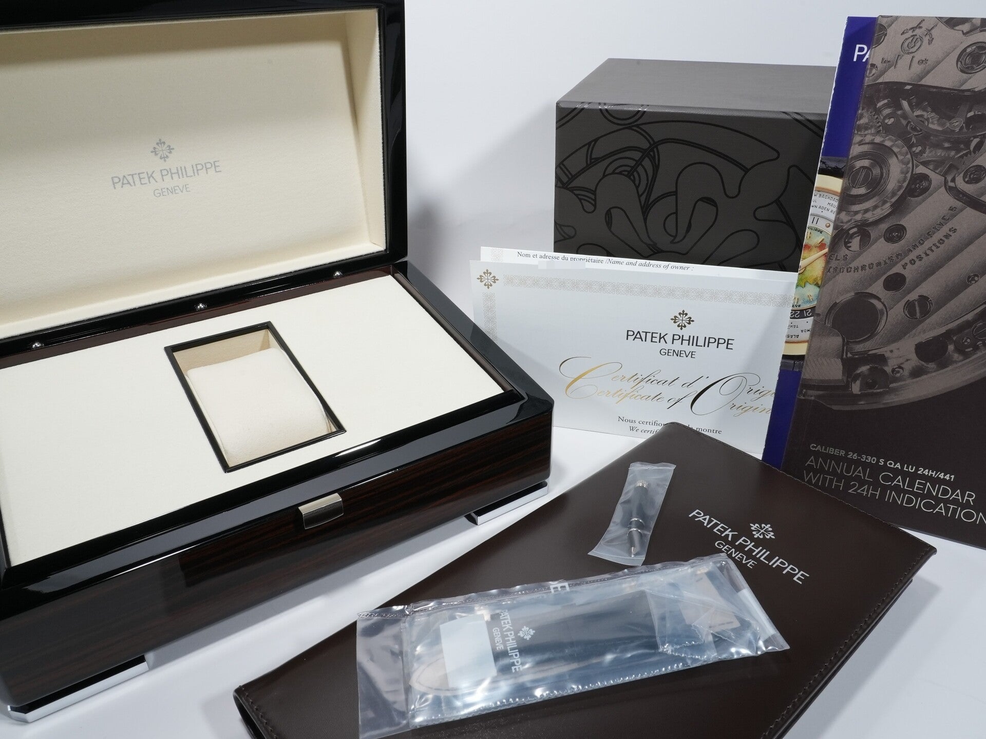 パテックフィリップ ノーチラス アニュアルカレンダー ムーンフェイズ Ref.5726A-001 ステンレススチール ブラック文字盤 未使用 4bedytk2