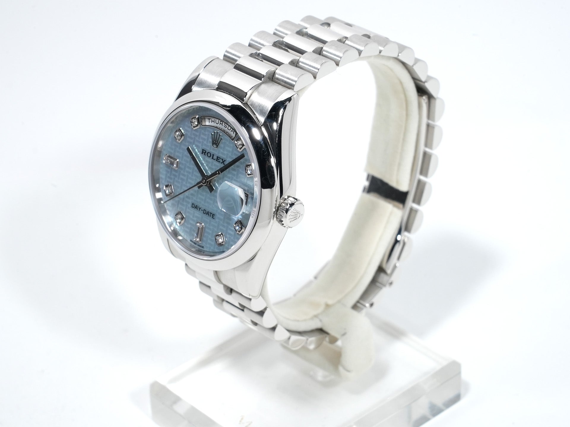 ロレックス デイデイト36 Ref.118206A プラチナ マザーオブパールx10Pダイヤ文字盤 中古 8texga9v