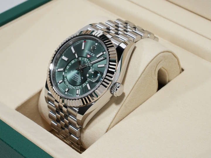 Rolex Sky-Dweller Ref. 336934 Stainless Steel/White Gold Mint Green Dial Jubilee Bracelet Unused rumdkvsa