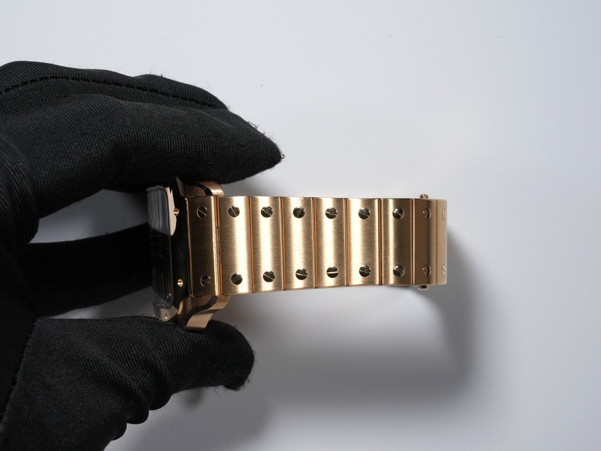 Cartier Santos de Cartier LM Ref. WHSA0042 Yellow Gold Skeleton Dial Excellent Condition Pre-Owned zey2gauv