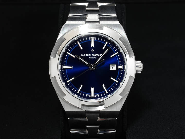 Vacheron Constantin Overseas Automatic Ref. 4600V/200A-B980 Stainless Steel Blue Dial Pre-owned coqmduop