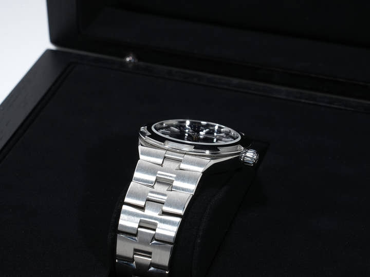 Vacheron Constantin Overseas Automatic Ref. 4600V/200A-B980 Stainless Steel Blue Dial Pre-owned coqmduop