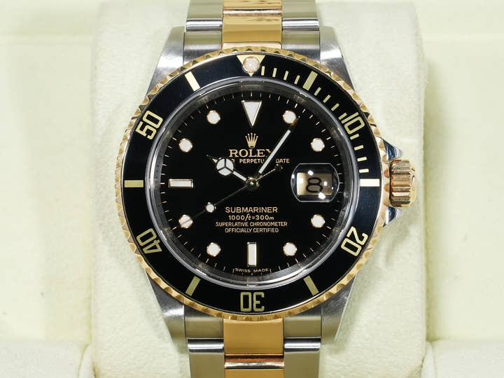 Pre-owned Rolex Submariner Date Ref. 16613LN Stainless Steel/Yellow Gold Black Dial qdtm9e8w