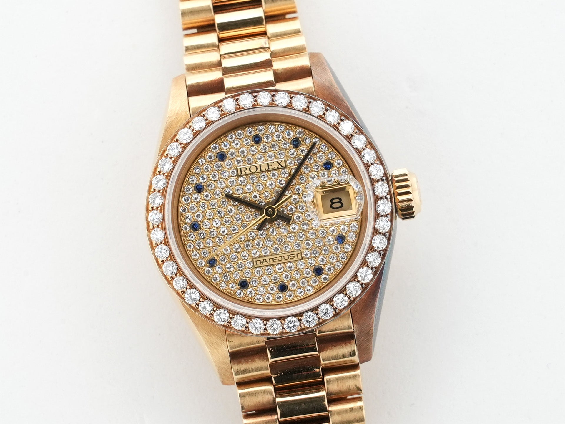 Pre-owned Rolex Datejust Ref. 69138 Yellow Gold with 11 Pave Diamonds and Sapphire Dial (r5c3vggt)