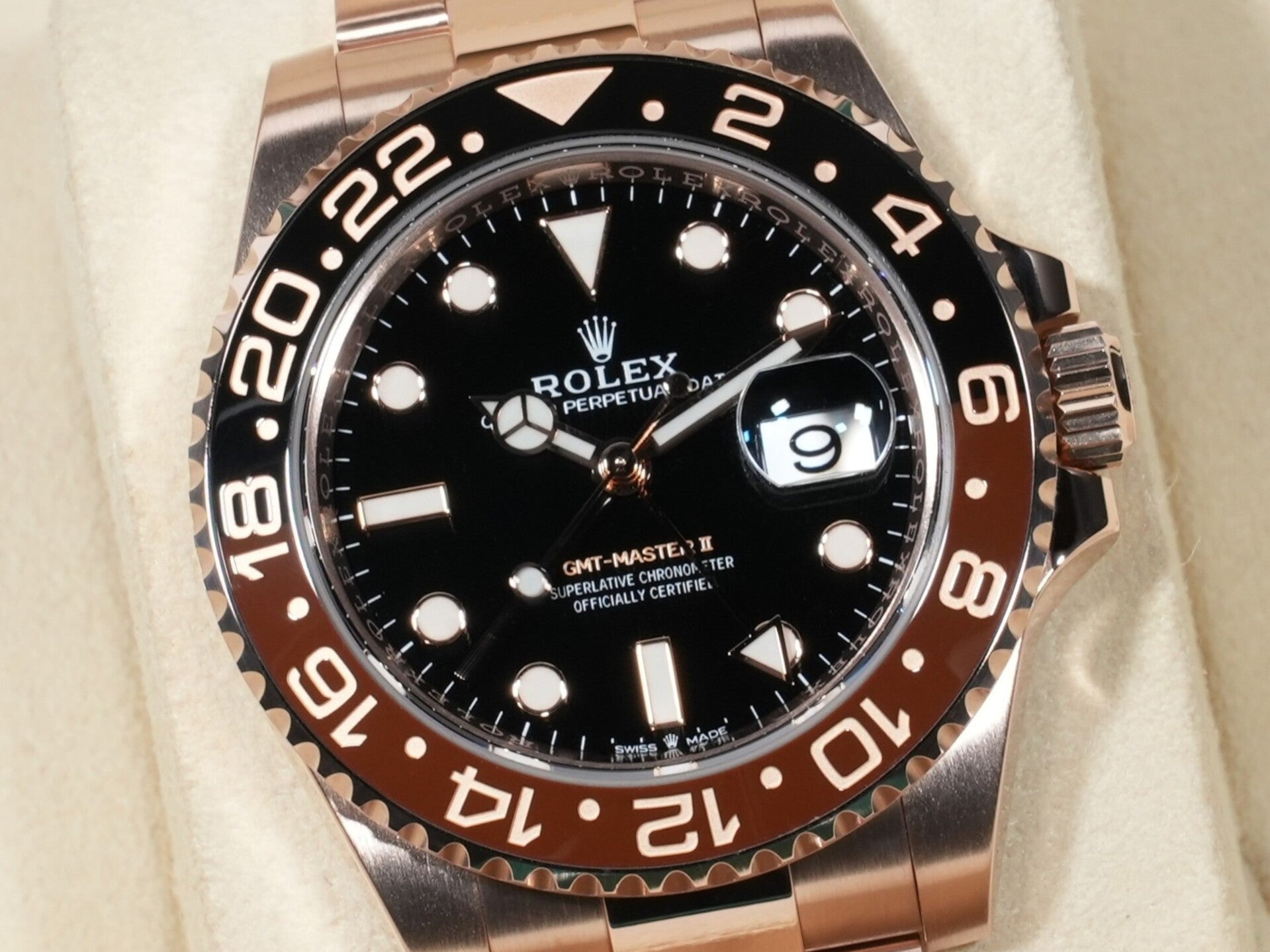 Rolex GMT-Master II Ref. 126715CHNR Everose Gold, Black Dial, Oyster Bracelet, Excellent Condition (gg4oxjwt)