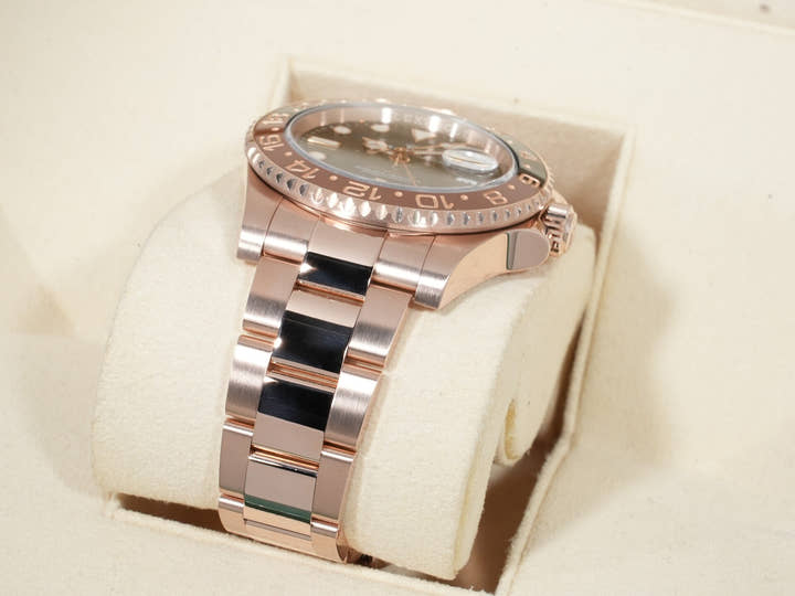 Rolex GMT-Master II Ref. 126715CHNR Everose Gold, Black Dial, Oyster Bracelet, Excellent Condition (gg4oxjwt)