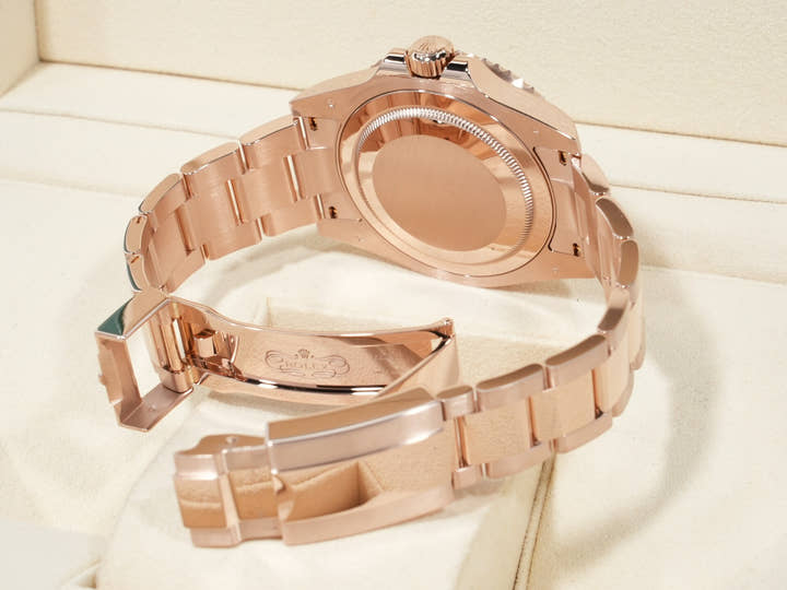 Rolex GMT-Master II Ref. 126715CHNR Everose Gold, Black Dial, Oyster Bracelet, Excellent Condition (gg4oxjwt)