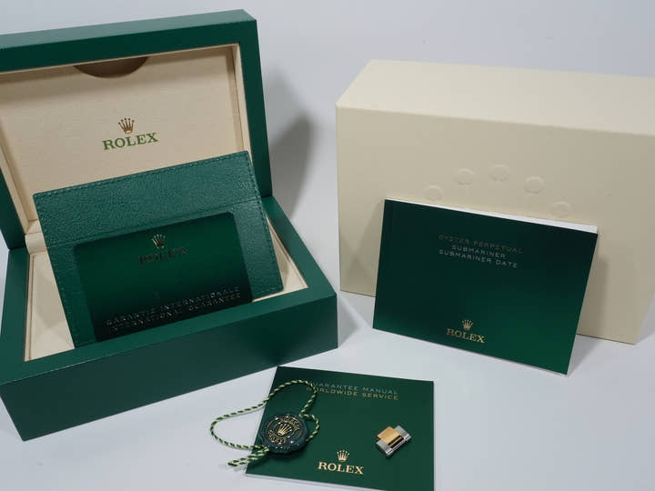 Rolex Submariner Date Ref. 126613LB Stainless Steel/Yellow Gold Blue Dial Excellent Condition (q7rgrd2w)