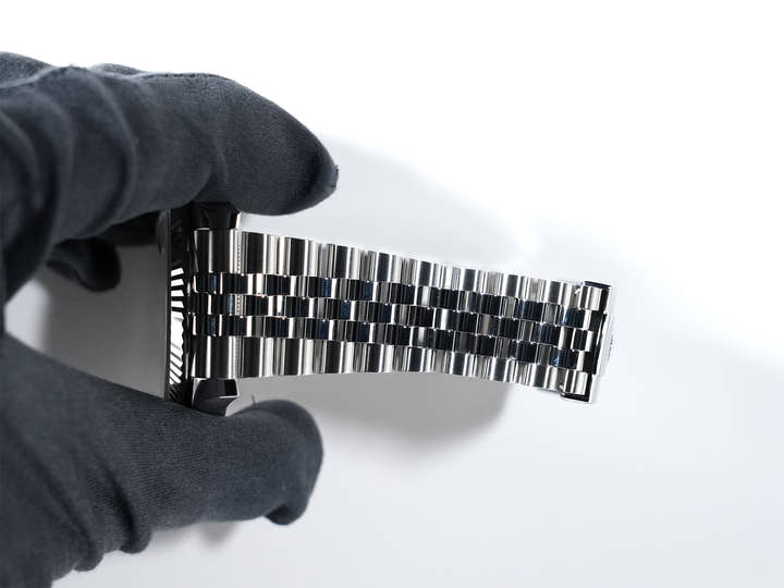 Rolex Datejust 41 Ref. 126334 Stainless Steel/White Gold Bright Blue Dial Jubilee Bracelet Excellent Condition 5w3r3dpe