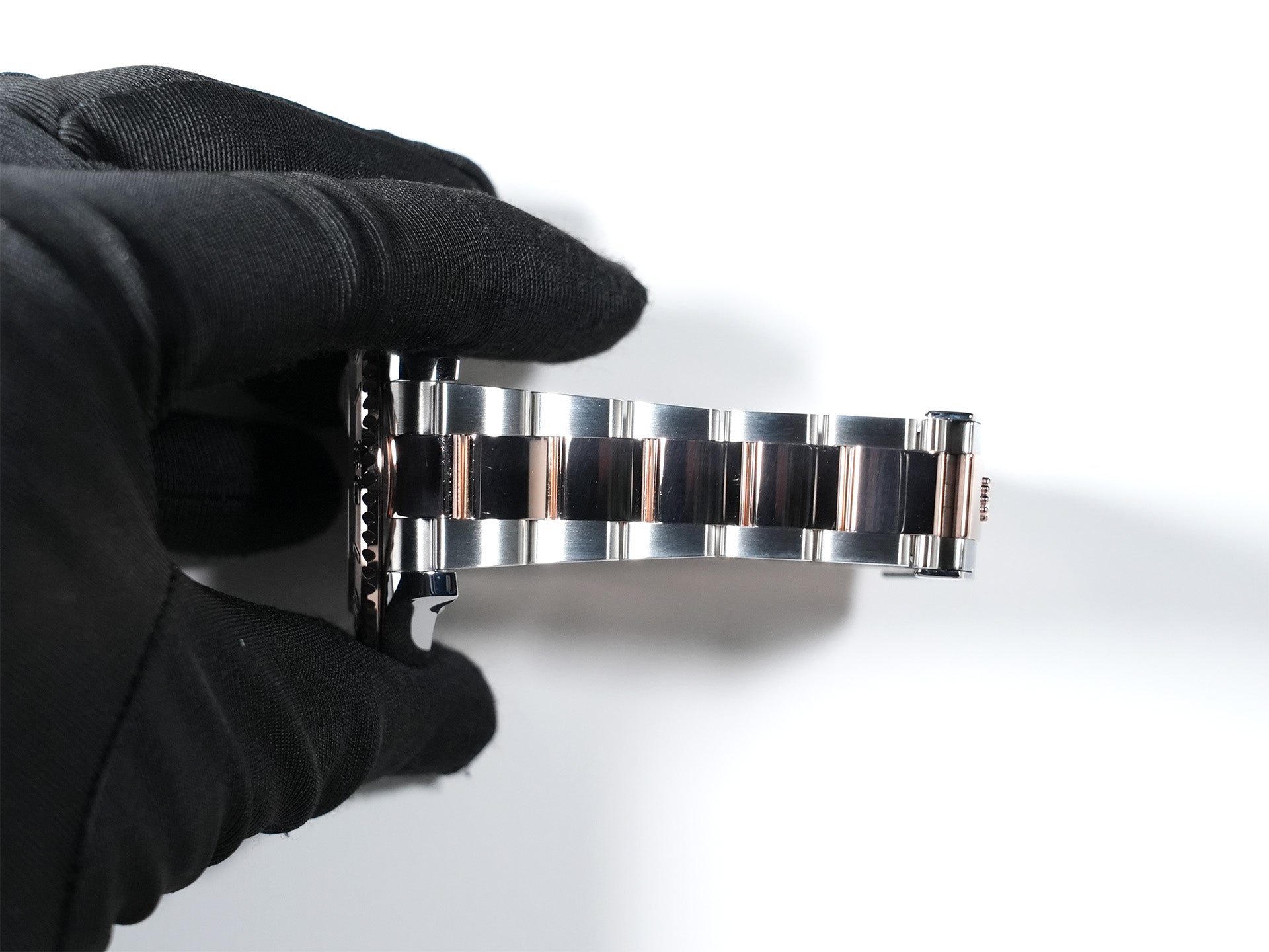 Rolex Yacht-Master 40 Ref. 126621 Stainless Steel/Everose Gold Black Dial Like New Pre-Owned fyggzoub