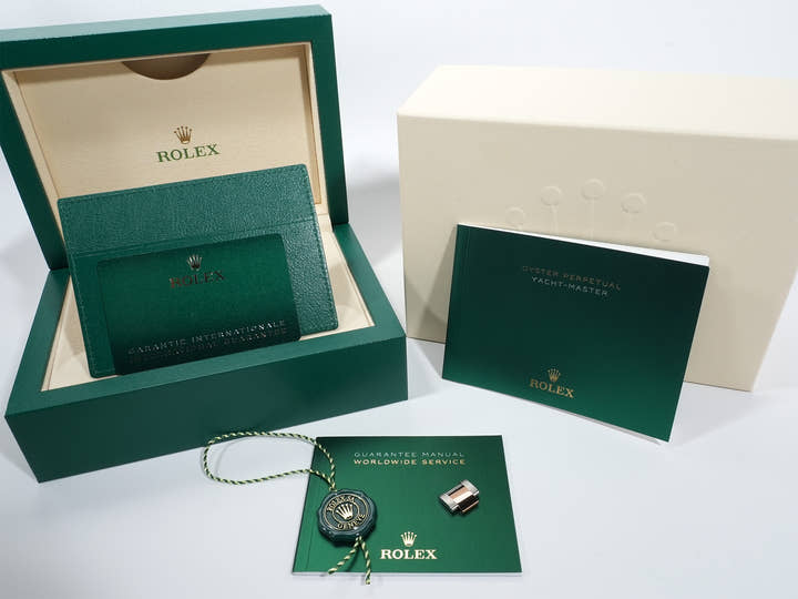 Rolex Yacht-Master 40 Ref. 126621 Stainless Steel/Everose Gold Black Dial Like New Pre-Owned fyggzoub