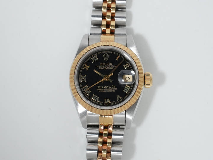 Pre-owned Rolex Datejust TIFFANY &amp; CO. Ref. 69173 in Stainless Steel/Yellow Gold with Black Pyramid Roman Dial and Jubilee Bracelet (goeq3n8r)