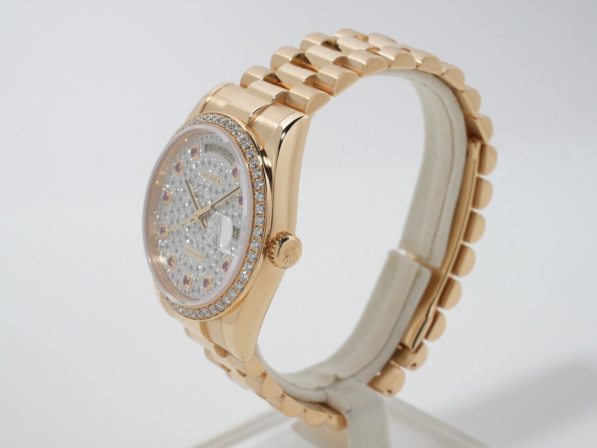Rolex Day-Date Ref. 118348 Yellow Gold Pavé Diamond and 10 Ruby Dial, Excellent Condition, 3r5upnkr
