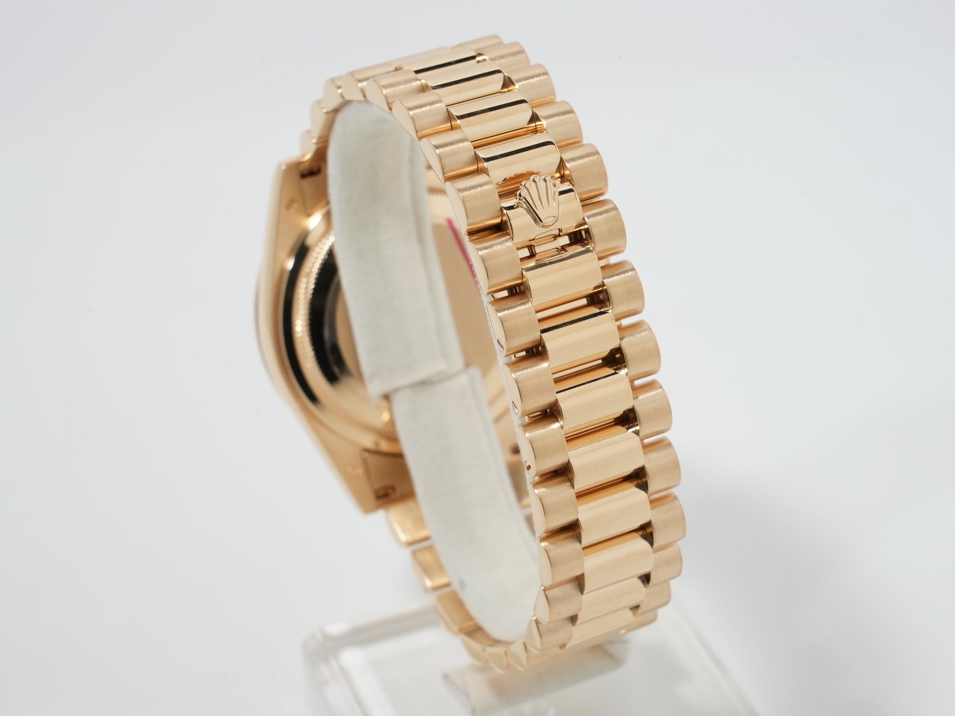 Rolex Day-Date Ref. 118348 Yellow Gold Pavé Diamond and 10 Ruby Dial, Excellent Condition, 3r5upnkr