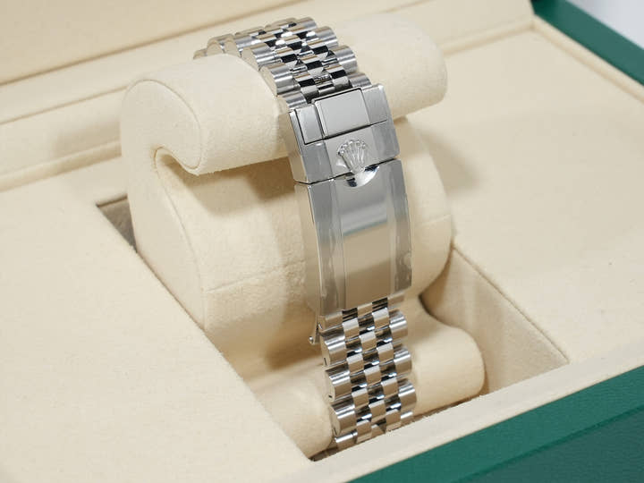 ロレックス GMTマスターII Ref.126710BLNR ステンレススチール ブラック文字盤 ジュビリーブレスレット 未使用 nucrs57k