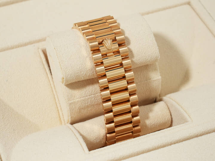 ロレックス デイデイト40 Ref.228348RBR イエローゴールド パヴェダイヤモンドx10Pダイヤ文字盤 中古 7rtzvvzp