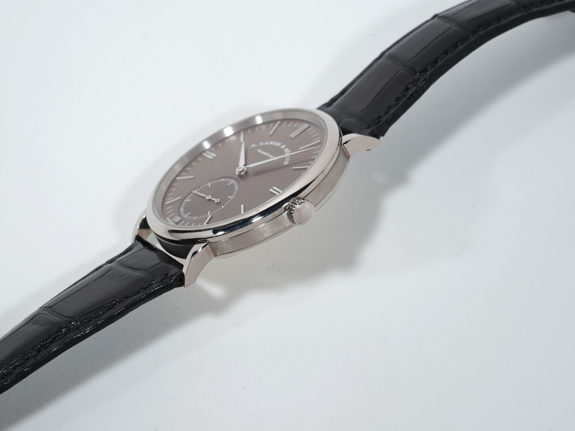 A.ランゲ＆ゾーネ サクソニア オートマティック Ref.380.044 ホワイトゴールド ブラウン文字盤 中古 kyfh8ur8