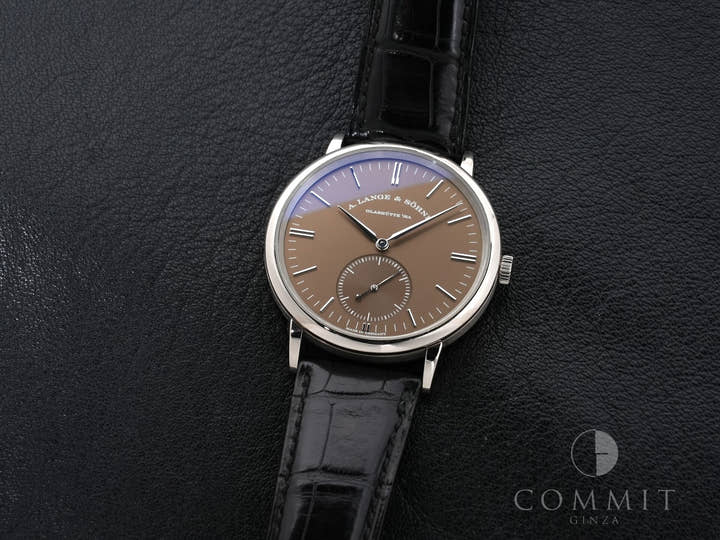 A.ランゲ＆ゾーネ サクソニア オートマティック Ref.380.044 ホワイトゴールド ブラウン文字盤 中古 kyfh8ur8