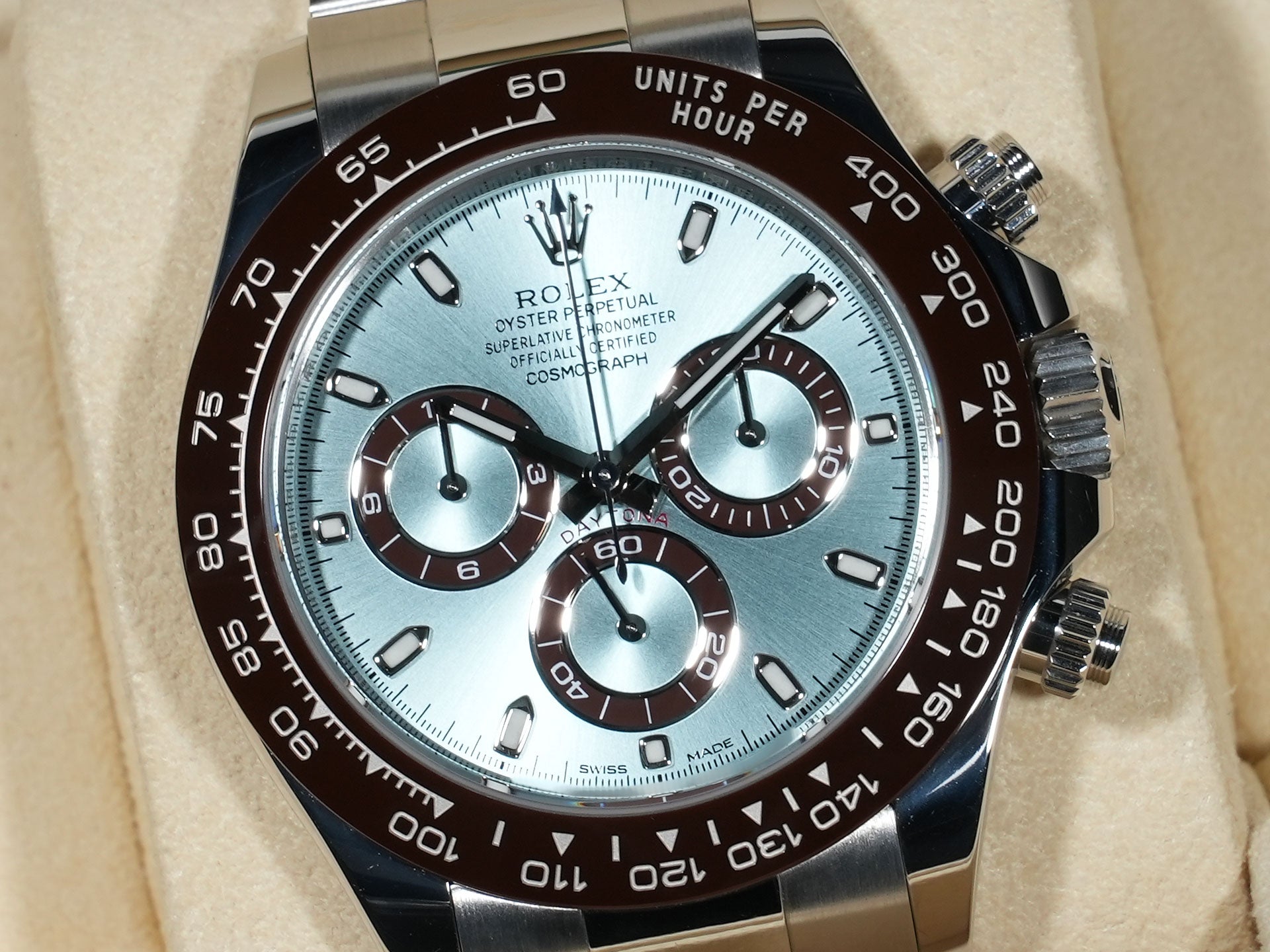 ロレックス デイトナ Ref.116506 プラチナ アイスブルー文字盤 中古 8w62k6rz