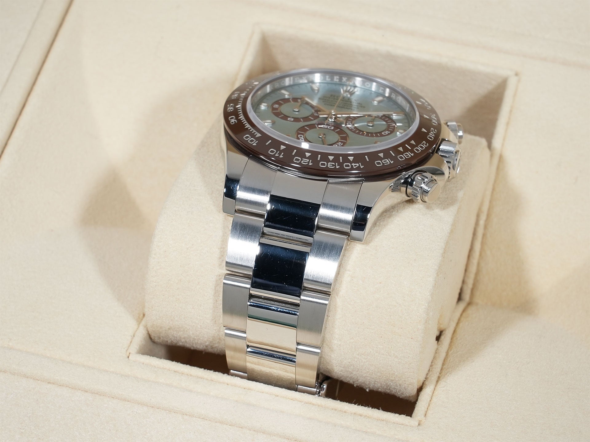 ロレックス デイトナ Ref.116506 プラチナ アイスブルー文字盤 中古 8w62k6rz