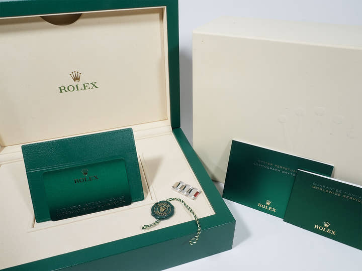 ロレックス デイトナ Ref.116506 プラチナ アイスブルー文字盤 中古 8w62k6rz