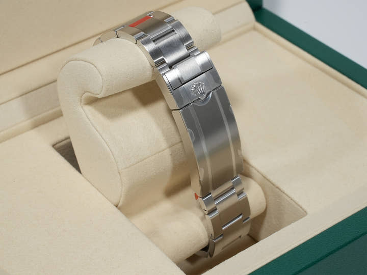 ロレックス サブマリーナー ノンデイト Ref.124060 ステンレススチール ブラック文字盤 未使用 i7bmjfdn