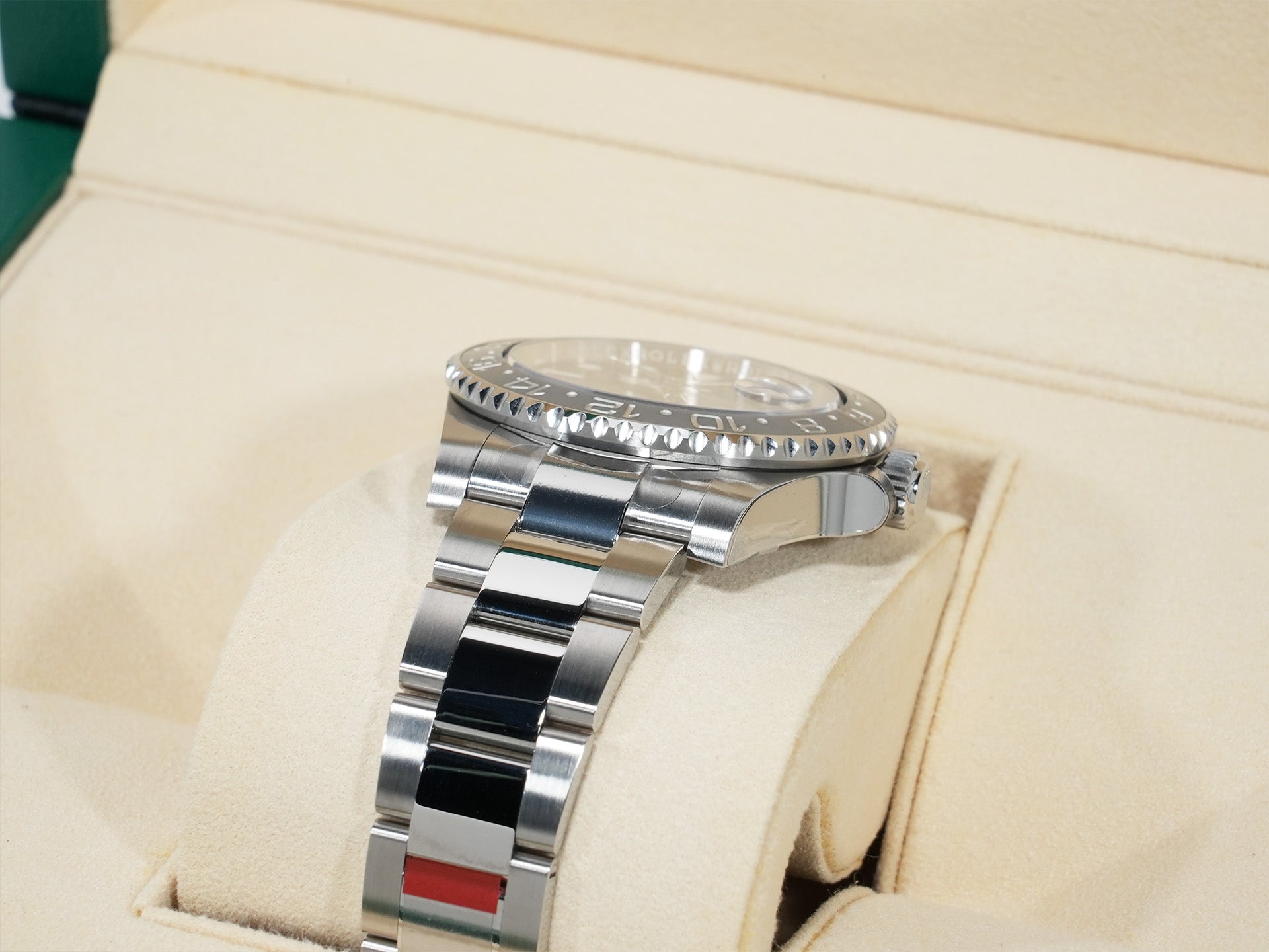 ロレックス GMTマスターII Ref.126710GRNR ステンレススチール ブラック文字盤 オイスターブレスレット 美品 qgtbj24n