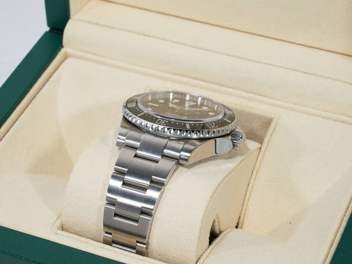 Rolex Sea-Dweller 4000 Ref. 116600 Stainless Steel Black Dial Excellent Condition 6wq4ttcz