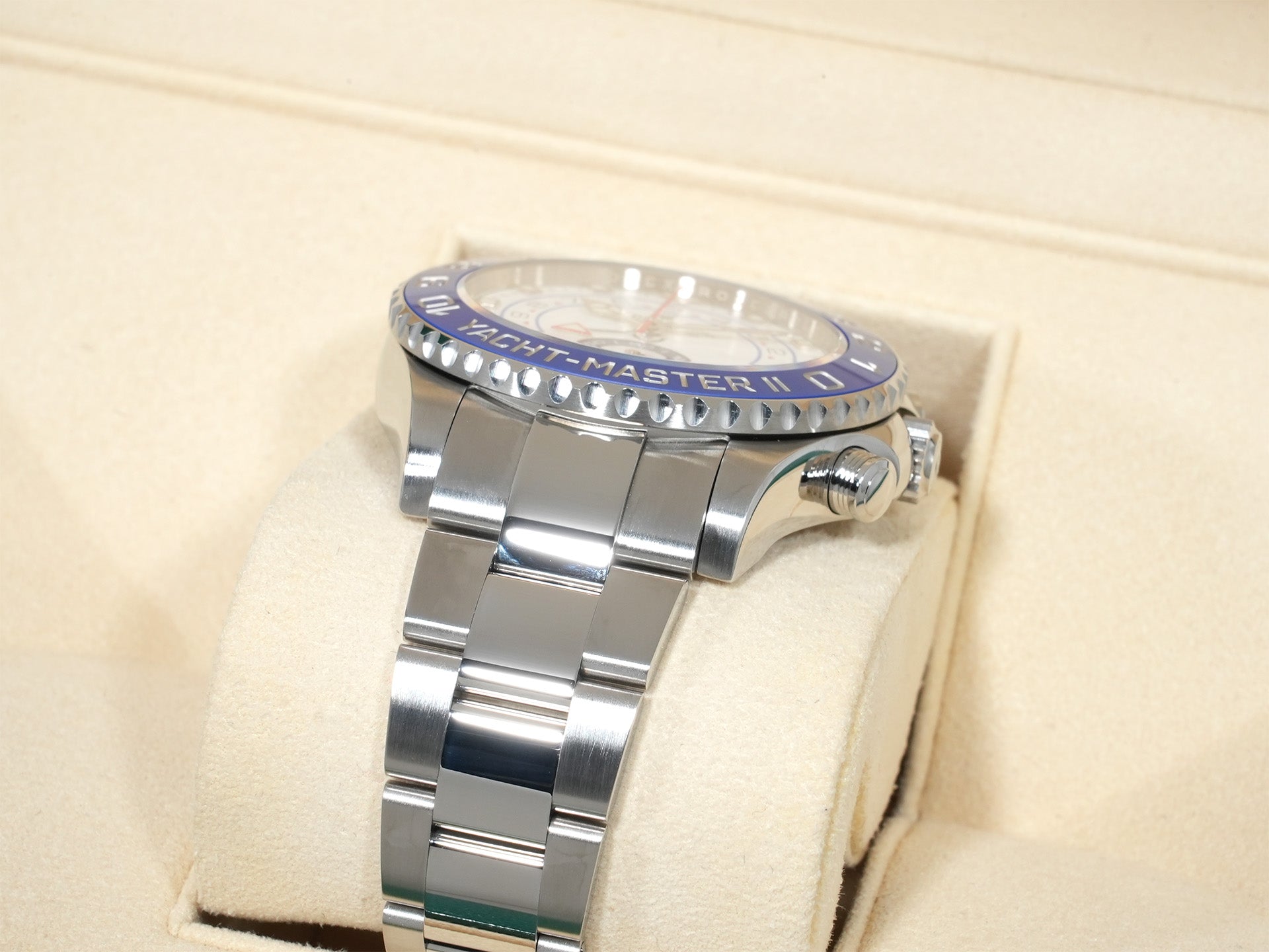 Rolex Yacht-Master II Ref. 116680 Stainless Steel White Dial Excellent Condition 2dg4idup