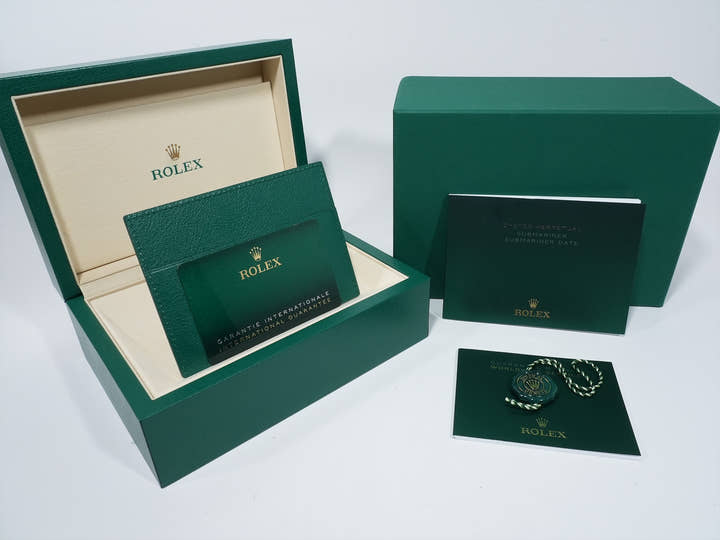 ロレックス サブマリーナー ノンデイト Ref.124060 ステンレススチール ブラック文字盤 未使用 29j4pxs2