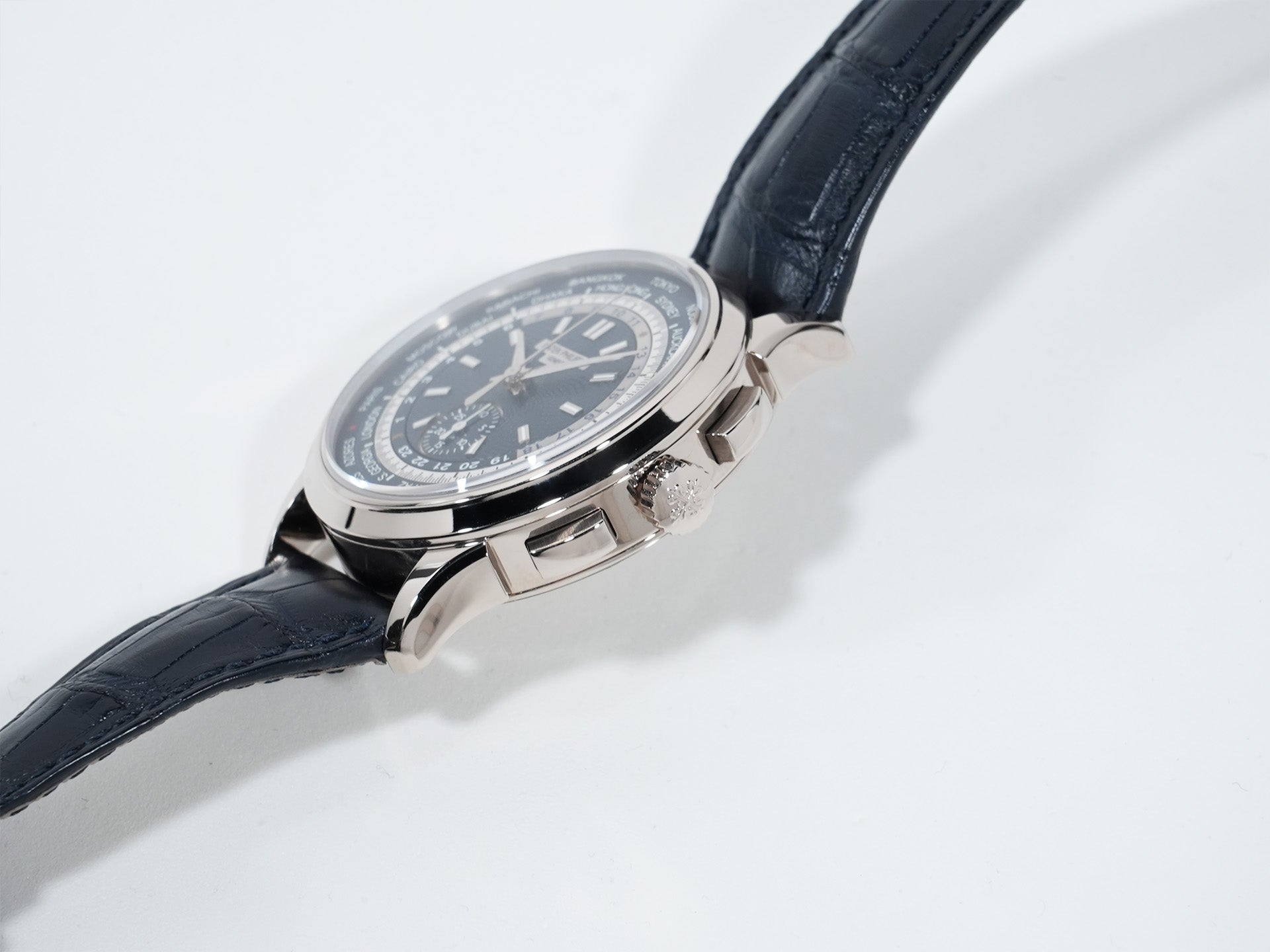 パテックフィリップ コンプリケーション ワールドタイム クロノグラフ Ref.5930G-001 ホワイトゴールド ブルー文字盤 未使用 sq3357wy