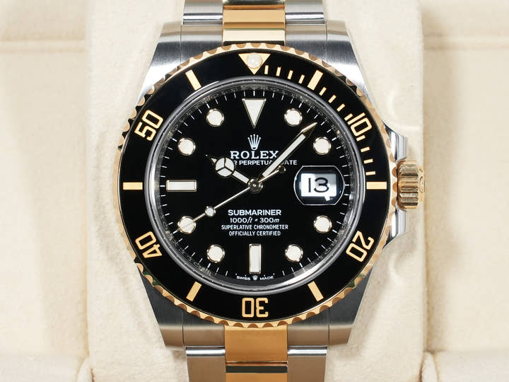 Rolex Submariner Date Ref. 126613LN Stainless Steel/Yellow Gold Black Dial Excellent Condition RC59R7R2