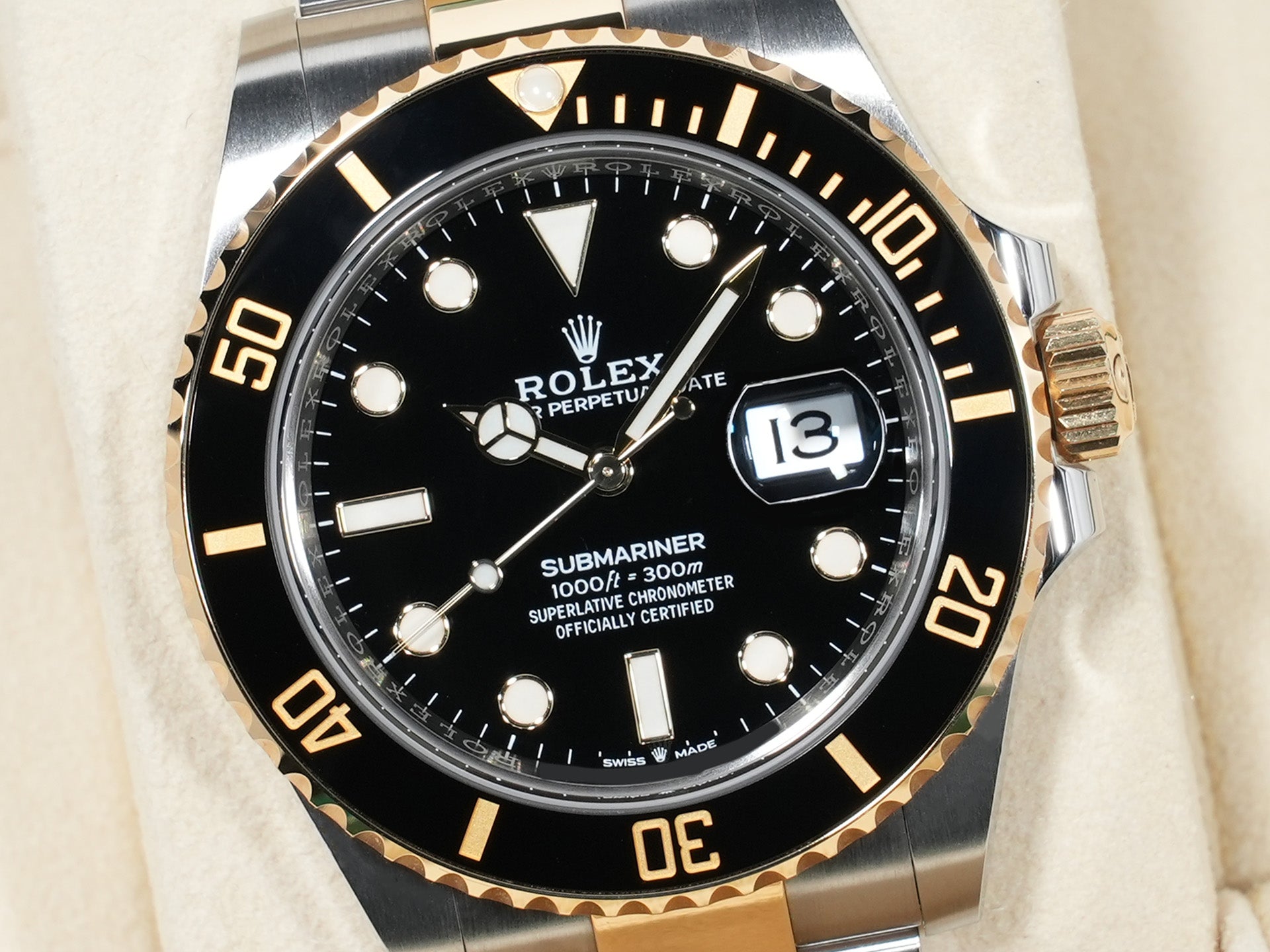 Rolex Submariner Date Ref. 126613LN Stainless Steel/Yellow Gold Black Dial Excellent Condition RC59R7R2