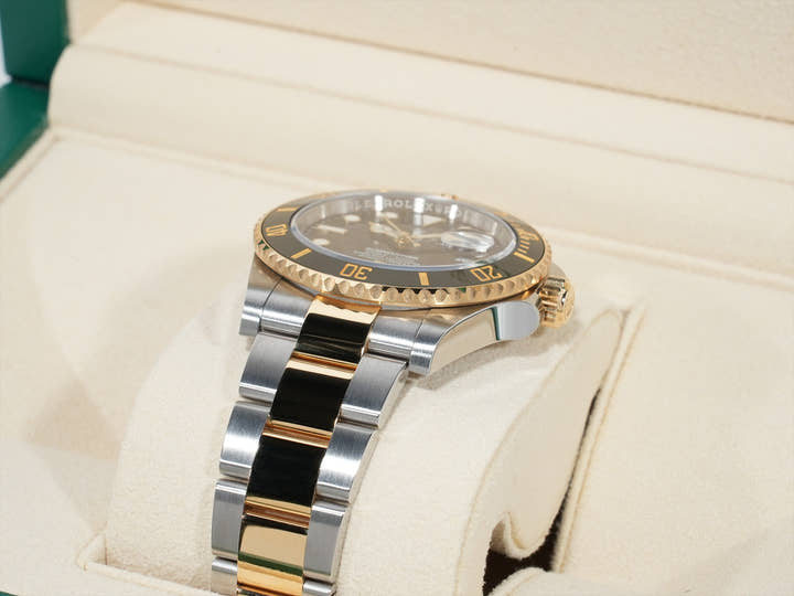 Rolex Submariner Date Ref. 126613LN Stainless Steel/Yellow Gold Black Dial Excellent Condition RC59R7R2