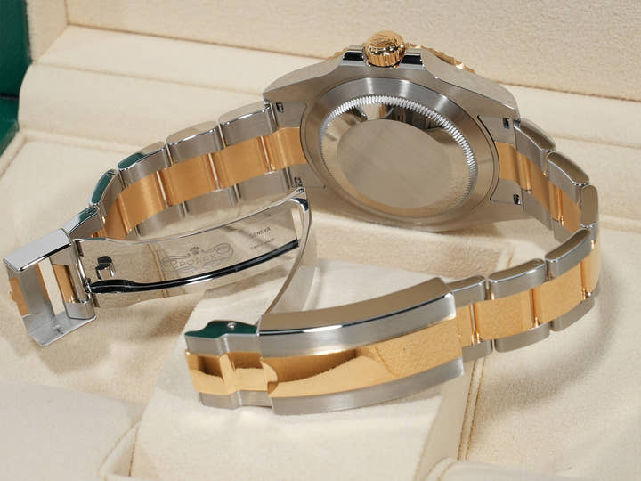 Rolex Submariner Date Ref. 126613LN Stainless Steel/Yellow Gold Black Dial Excellent Condition RC59R7R2