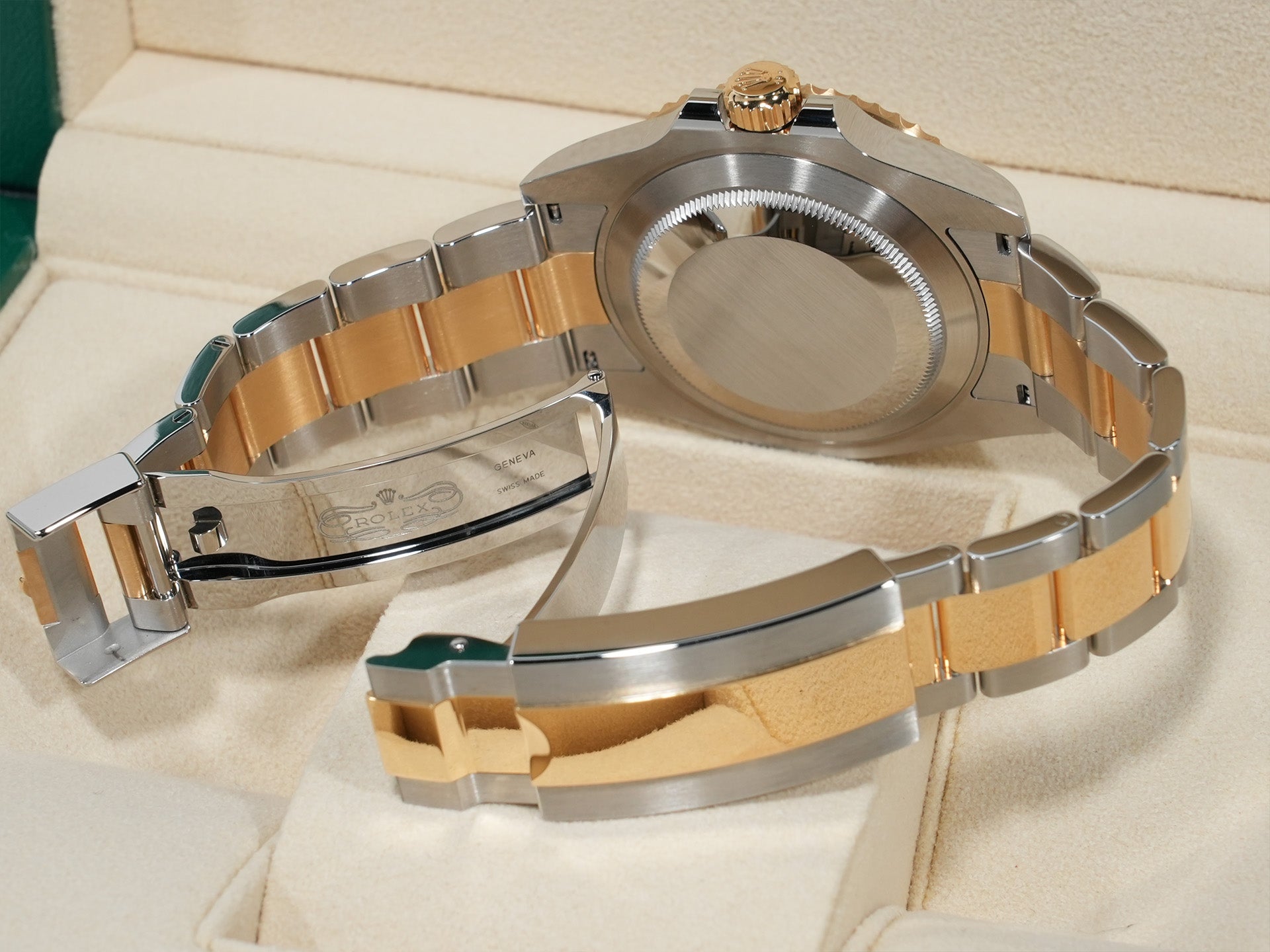 Rolex Submariner Date Ref. 126613LN Stainless Steel/Yellow Gold Black Dial Excellent Condition RC59R7R2