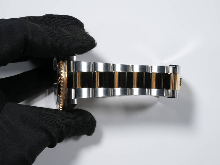 Rolex Submariner Date Ref. 126613LN Stainless Steel/Yellow Gold Black Dial Excellent Condition RC59R7R2