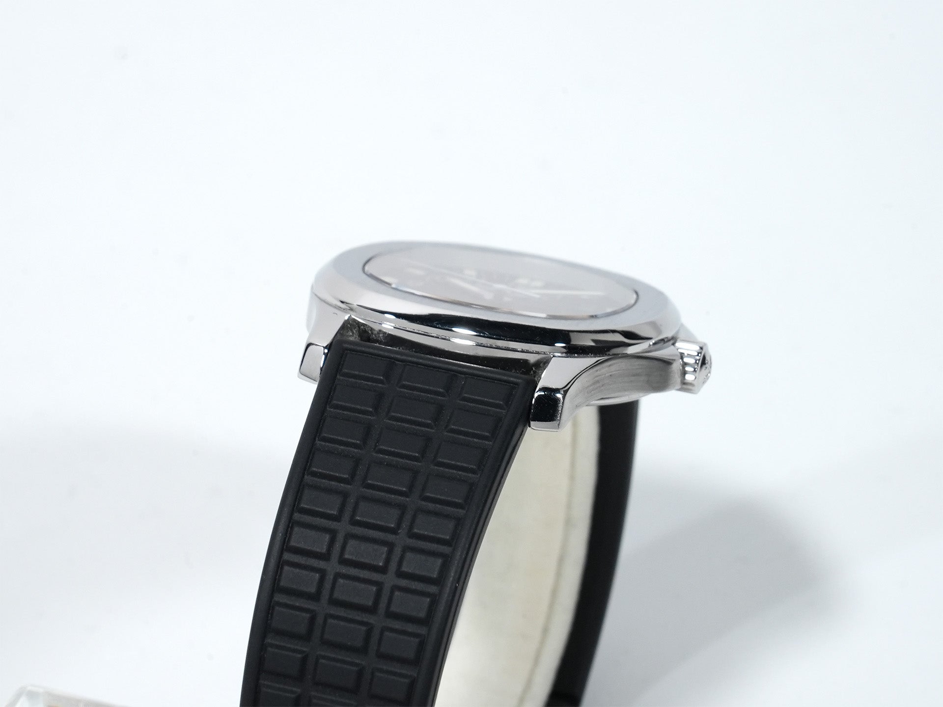 パテックフィリップ アクアノート Ref.5064A-001 ステンレススチール ブラック文字盤 中古 vsoi3mfy