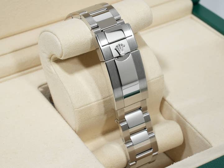 ロレックス GMTマスターII Ref.126720VTNR ステンレススチール ブラック文字盤 オイスターブレスレット 未使用 8a45ur38