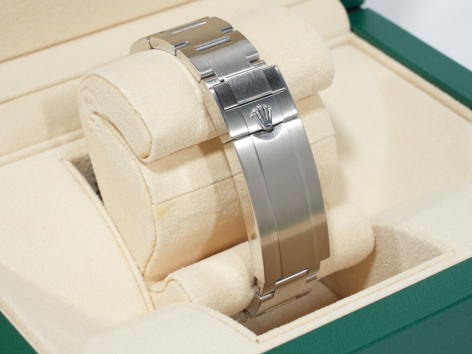 ロレックス サブマリーナー デイト Ref.116610LV ステンレススチール グリーン文字盤 未使用 9ddm38vp