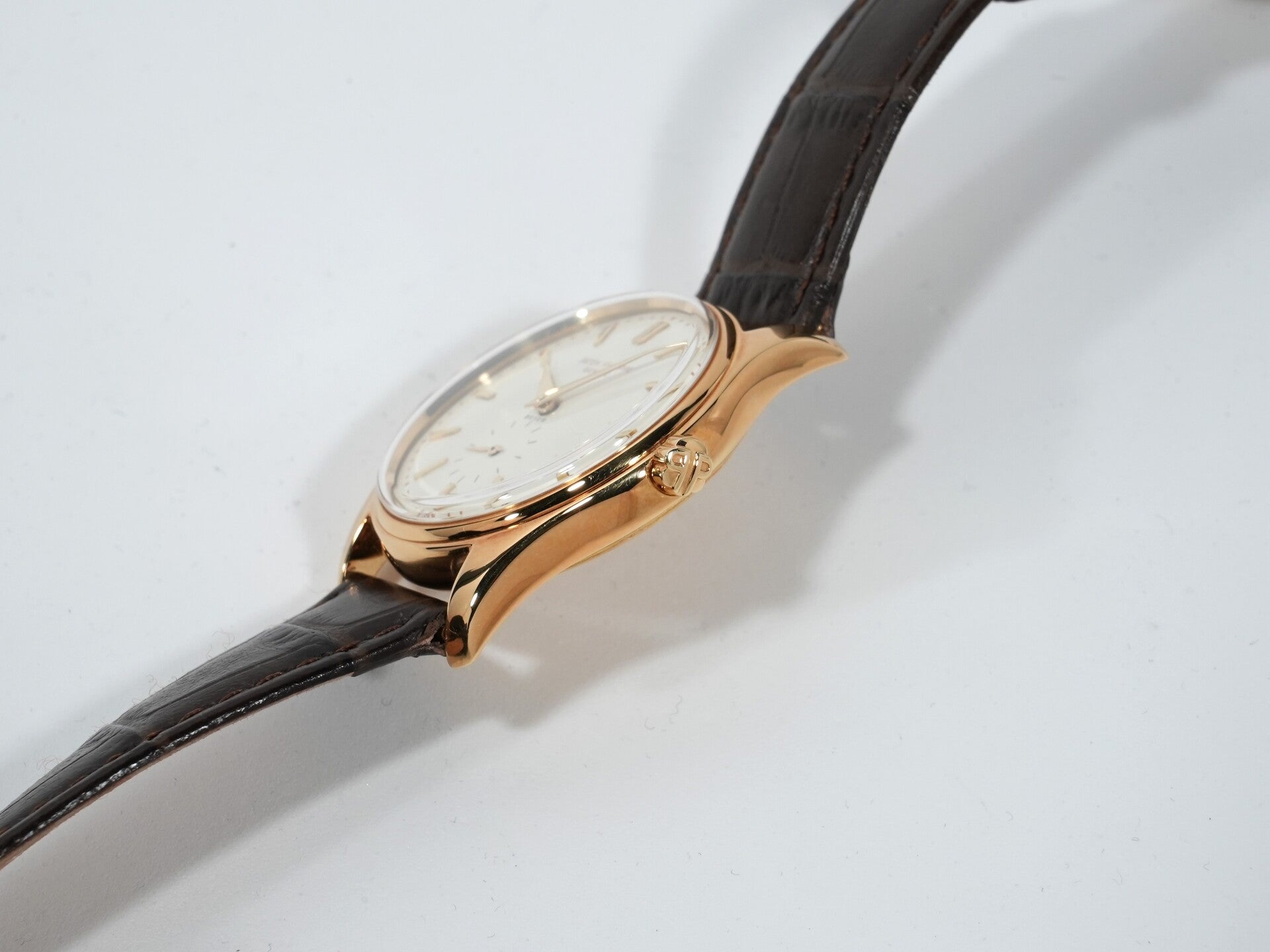 パテックフィリップ カラトラバ トロピカル Ref.2526 イエローゴールド エナメル文字盤 中古 dg3jqizc