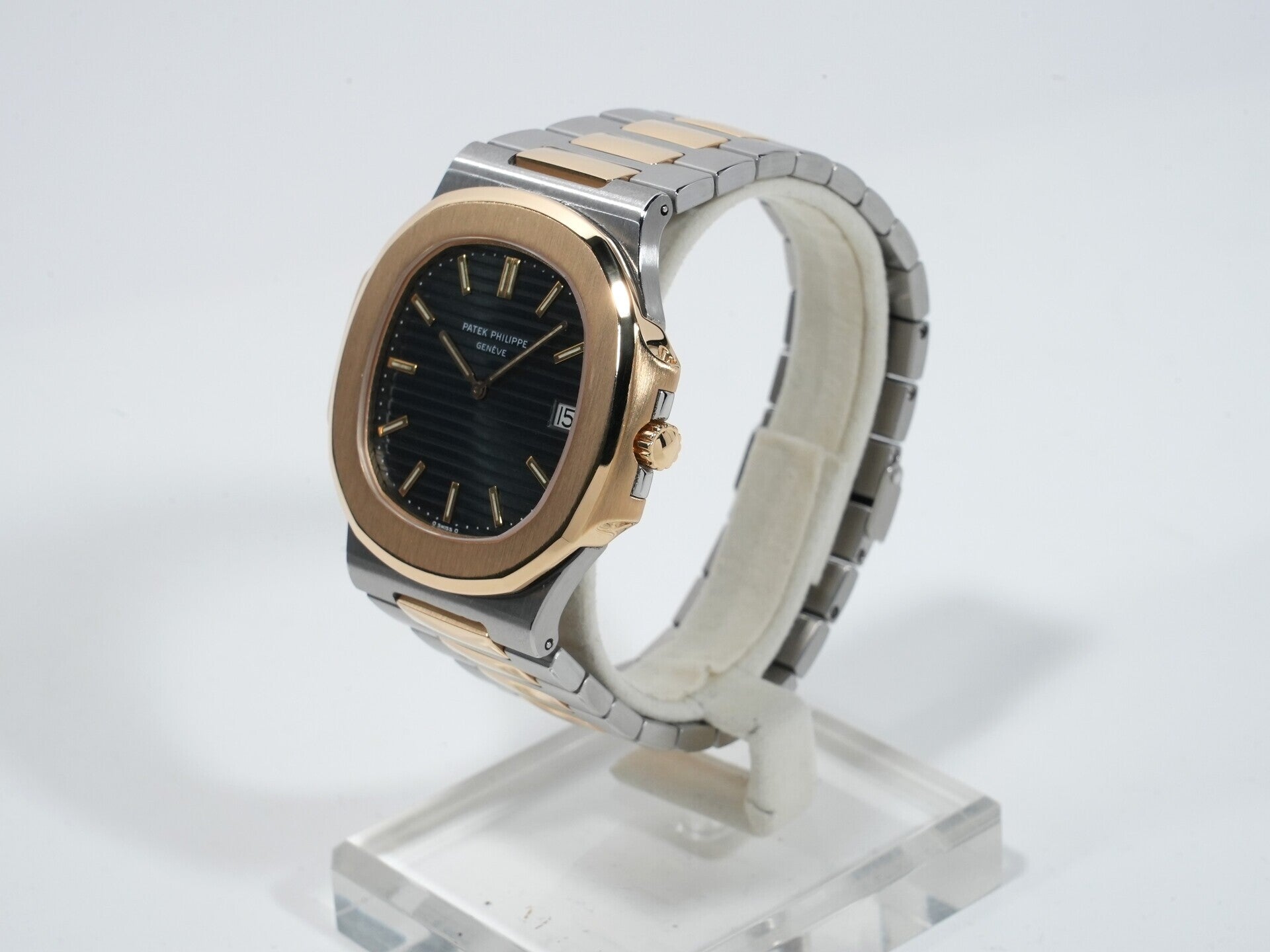 パテックフィリップ ノーチラス Ref.3700/11JA ステンレススチール/イエローゴールド ブルー文字盤 中古 4cbnc2cc