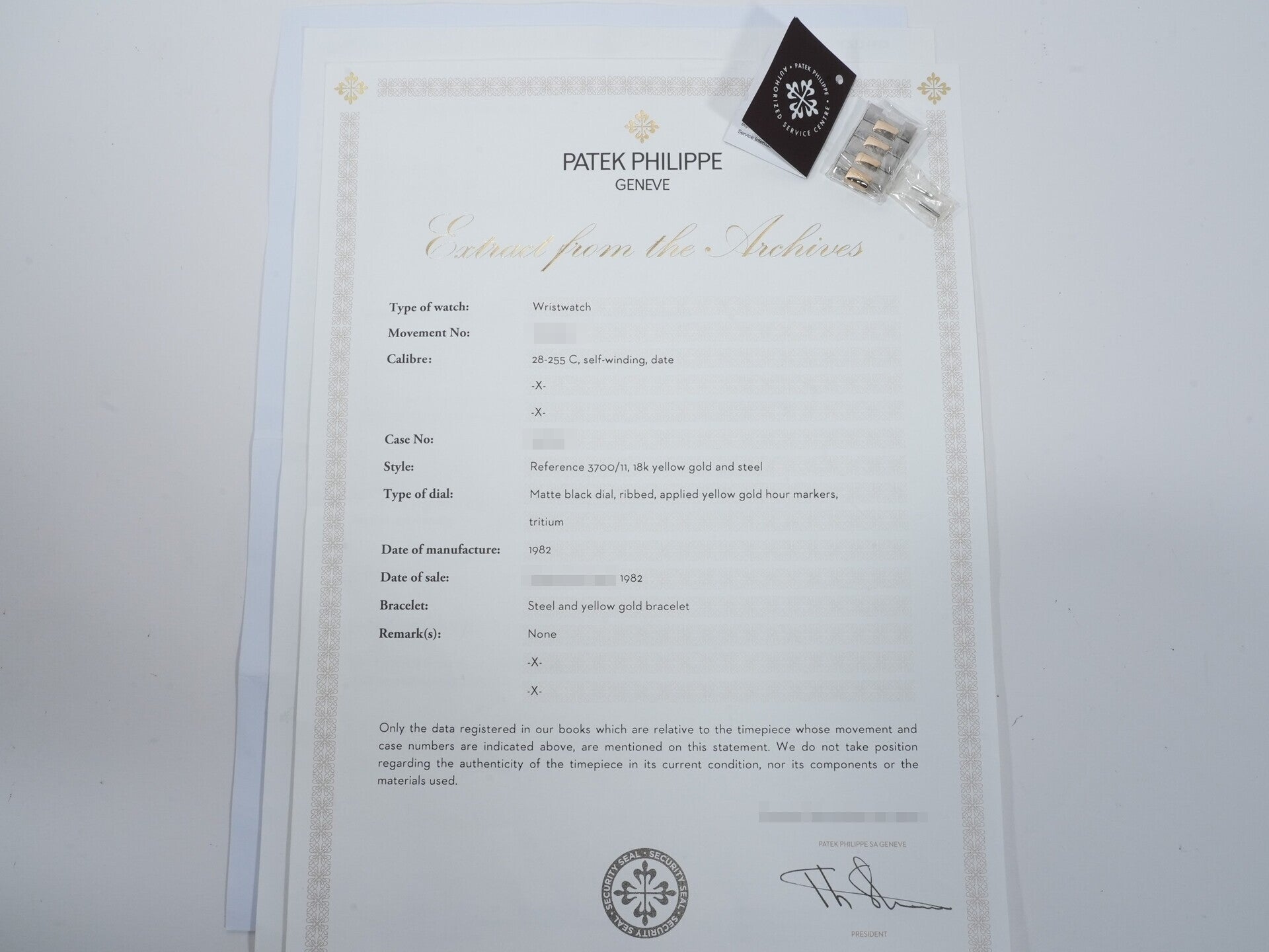 パテックフィリップ ノーチラス Ref.3700/11JA ステンレススチール/イエローゴールド ブルー文字盤 中古 4cbnc2cc